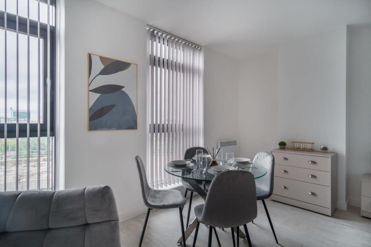 Modern Studio Apartment In Salford Great Views Μάντσεστερ Εξωτερικό φωτογραφία