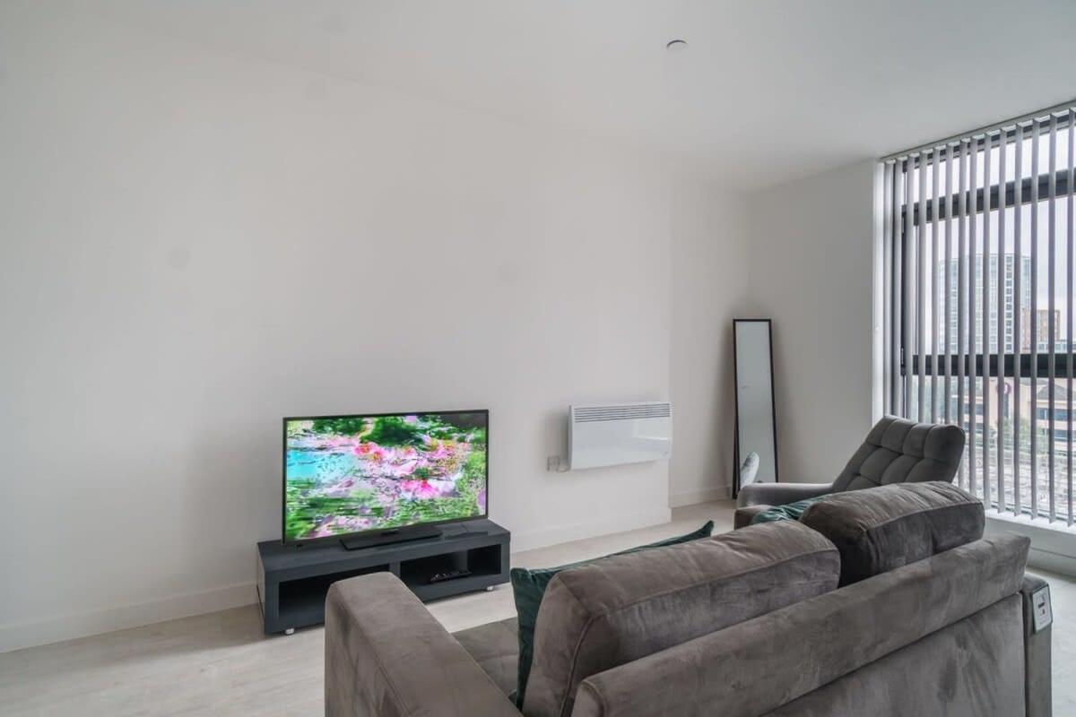 Modern Studio Apartment In Salford Great Views Μάντσεστερ Εξωτερικό φωτογραφία